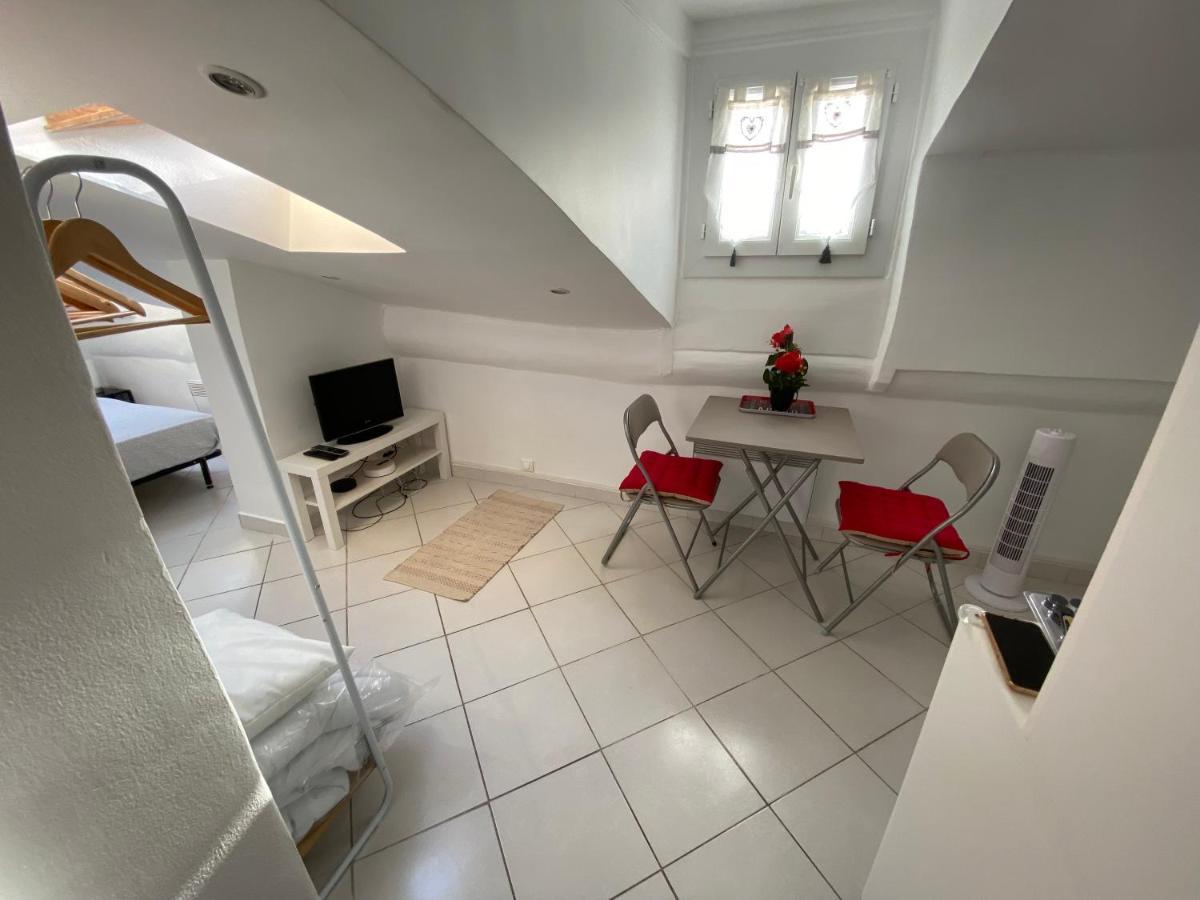 Apartamento Evasion Romantique Sous Les Toits Au Coeur Du Vieux Niza Exterior foto